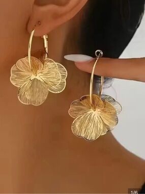 Gold Flower Hoop Earrings